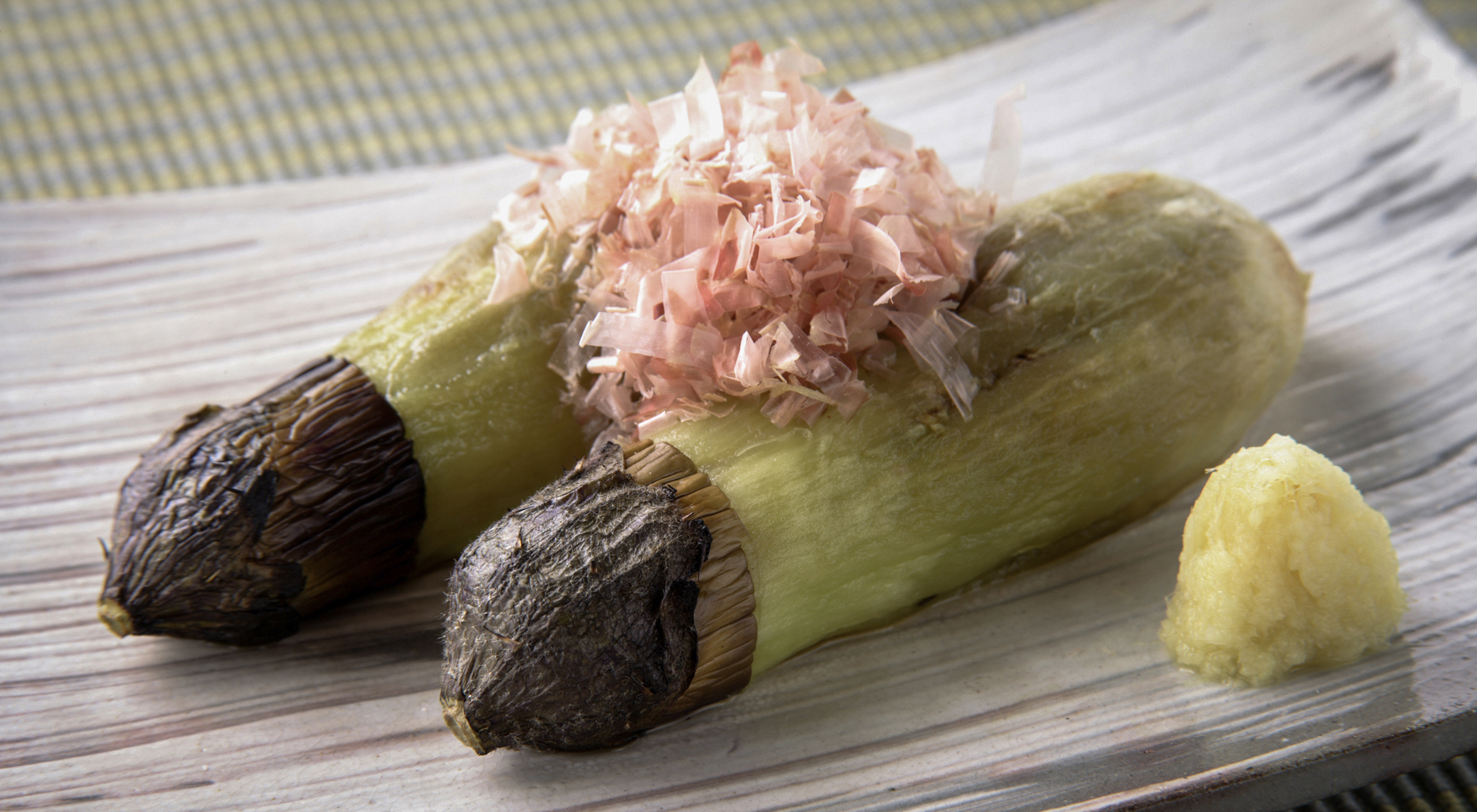 Yaki-nasu (grilled eggplant)